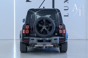 Land Rover Defender 110 2023