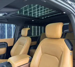 Land Rover Defender 2023