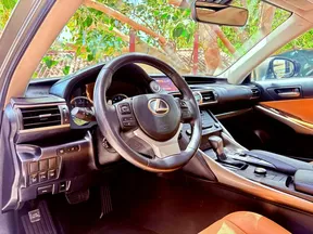 Lexus IS 350 2019