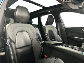 Volvo XC60 T5 2021