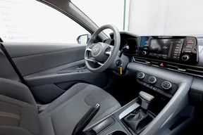 Hyundai Elantra / Avante 2023