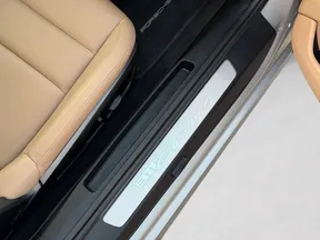 Porsche 911 Carrera 4 2024