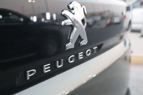 Peugeot 5008 2021