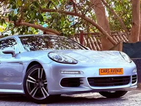 Porsche Panamera 4S 2014