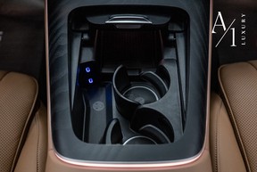 Mercedes-Benz E-Class 300 2025