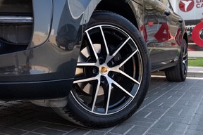 Porsche Macan 2021