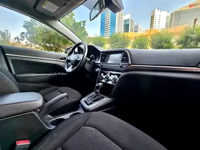 Hyundai Elantra / Avante 2020