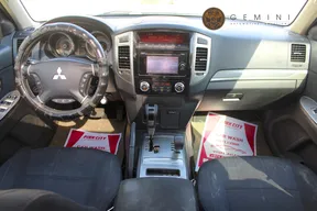 Mitsubishi Pajero / Shogun / Montero 2016