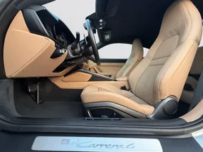 Porsche 911 Carrera 4 2024
