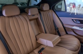 Mercedes-Benz E-Class 300 2025