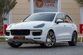 Porsche Cayenne GTS 2016