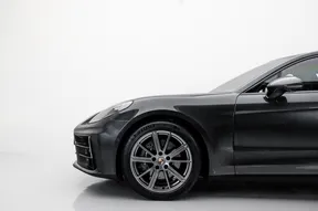 Porsche Panamera 2024