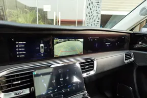 Hongqi E-HS9 2024