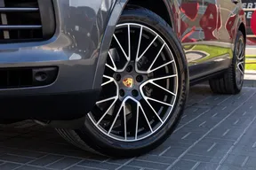 Porsche Cayenne 2023
