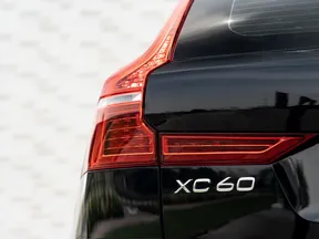 Volvo XC60 B5 2024