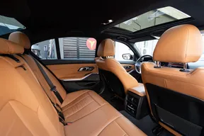 BMW 3 Series 330 2019