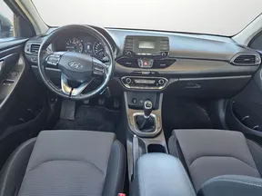 Hyundai i30 2022