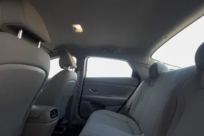 Hyundai Elantra / Avante 2023