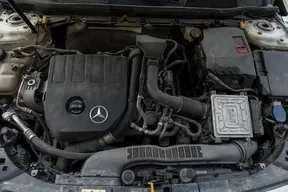 Mercedes-Benz A-Class 200 2021