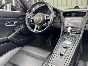Porsche 911 Targa 4 GTS 2019