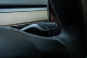 Tesla Model Y Long Range 2024