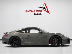Porsche 911 Carrera GTS 2019