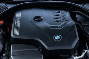 BMW 3 Series 318 2025