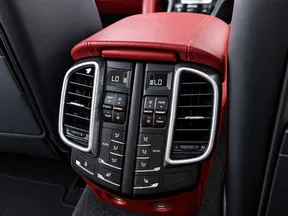 Porsche Cayenne Turbo 2015