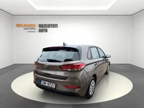 Hyundai i30 2022