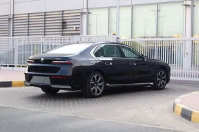 BMW 7 Series 735 2025