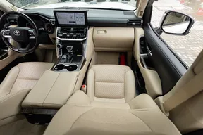 Toyota Land Cruiser 2023