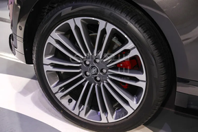 Land Rover Range Rover Velar 2025