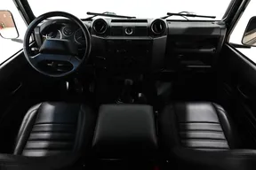 Land Rover Defender 110 2016