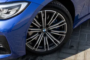 BMW 3 Series 330 2020