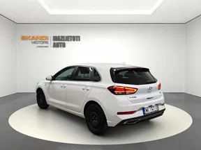 Hyundai i30 2021