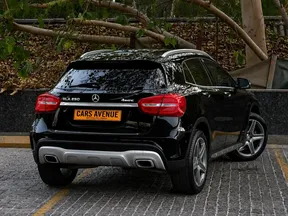 Mercedes-Benz GLA 250 2015