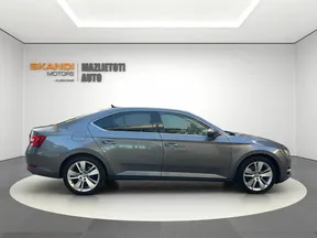 Škoda Superb 2022