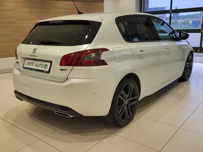 Peugeot 308 2021