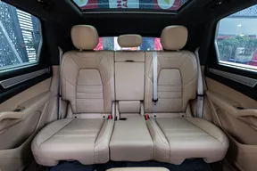 Porsche Cayenne 2022