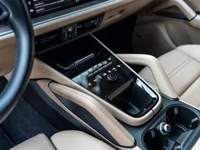 Porsche Cayenne 2024