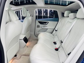 Mercedes-Benz EQE 350 2023