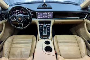 Porsche Panamera 4 2018