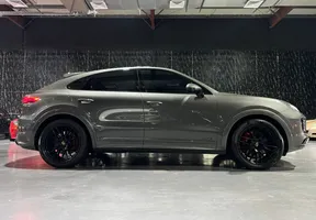 Porsche Cayenne GTS 2021