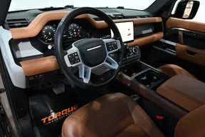 Land Rover Defender 110 2024