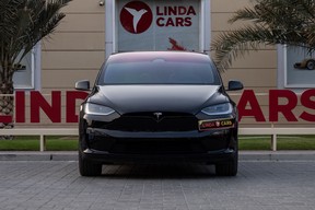 Tesla Model X 2024