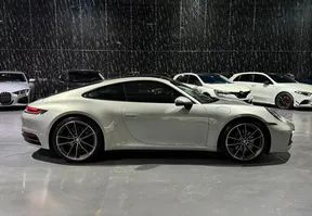 Porsche 911 Carrera 2021