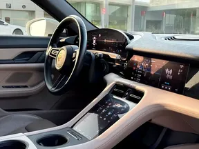 Porsche Taycan 2022