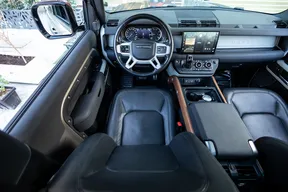 Land Rover Defender 90 2023