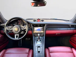 Porsche 911 Carrera GTS 2019