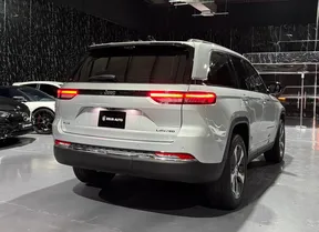 Jeep Grand Cherokee 2023